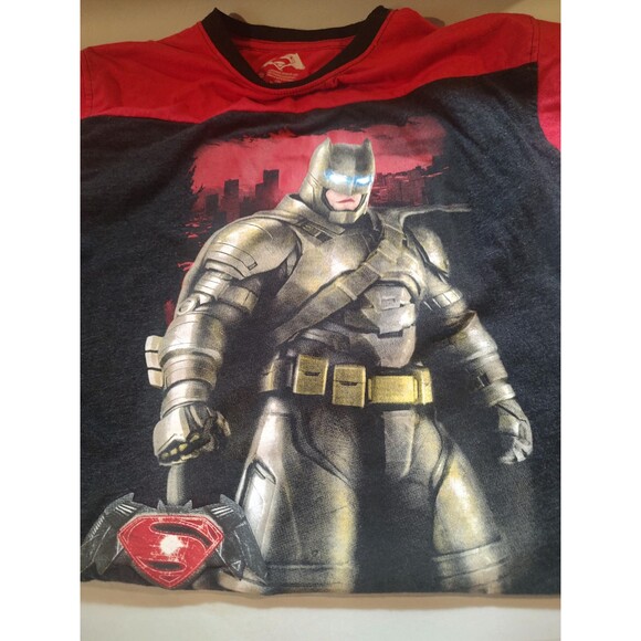 Youth XL T-Shirt (14-16) Batman V Superman Dawn of Justice T-Shirt Cartoon Tops - Picture 2 of 9